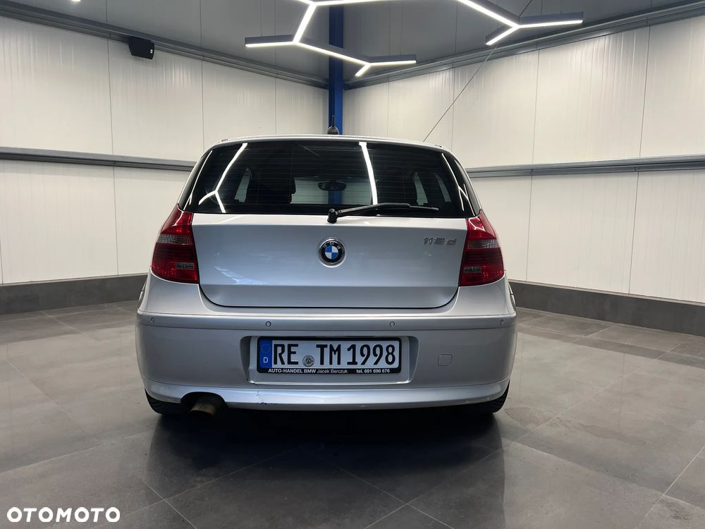 BMW Seria 1 118d DPF - 12