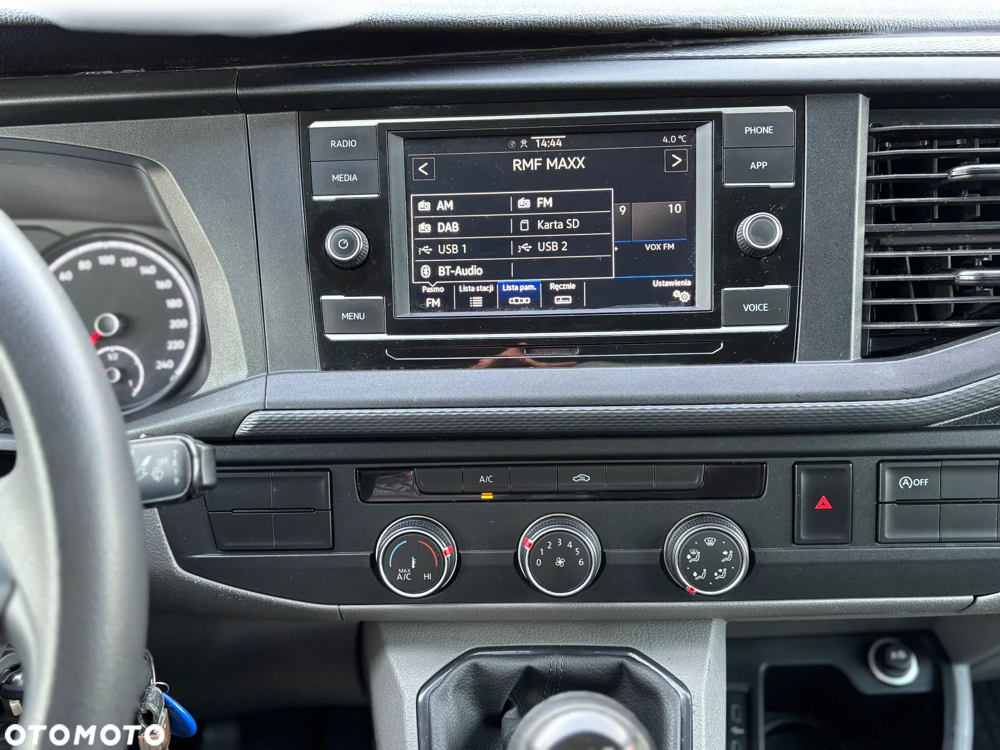 Volkswagen Transporter - 16