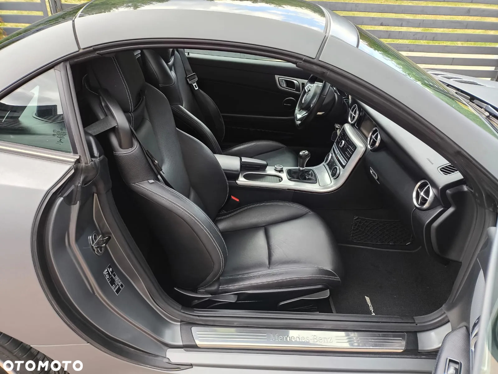 Mercedes-Benz SLC 200 - 22