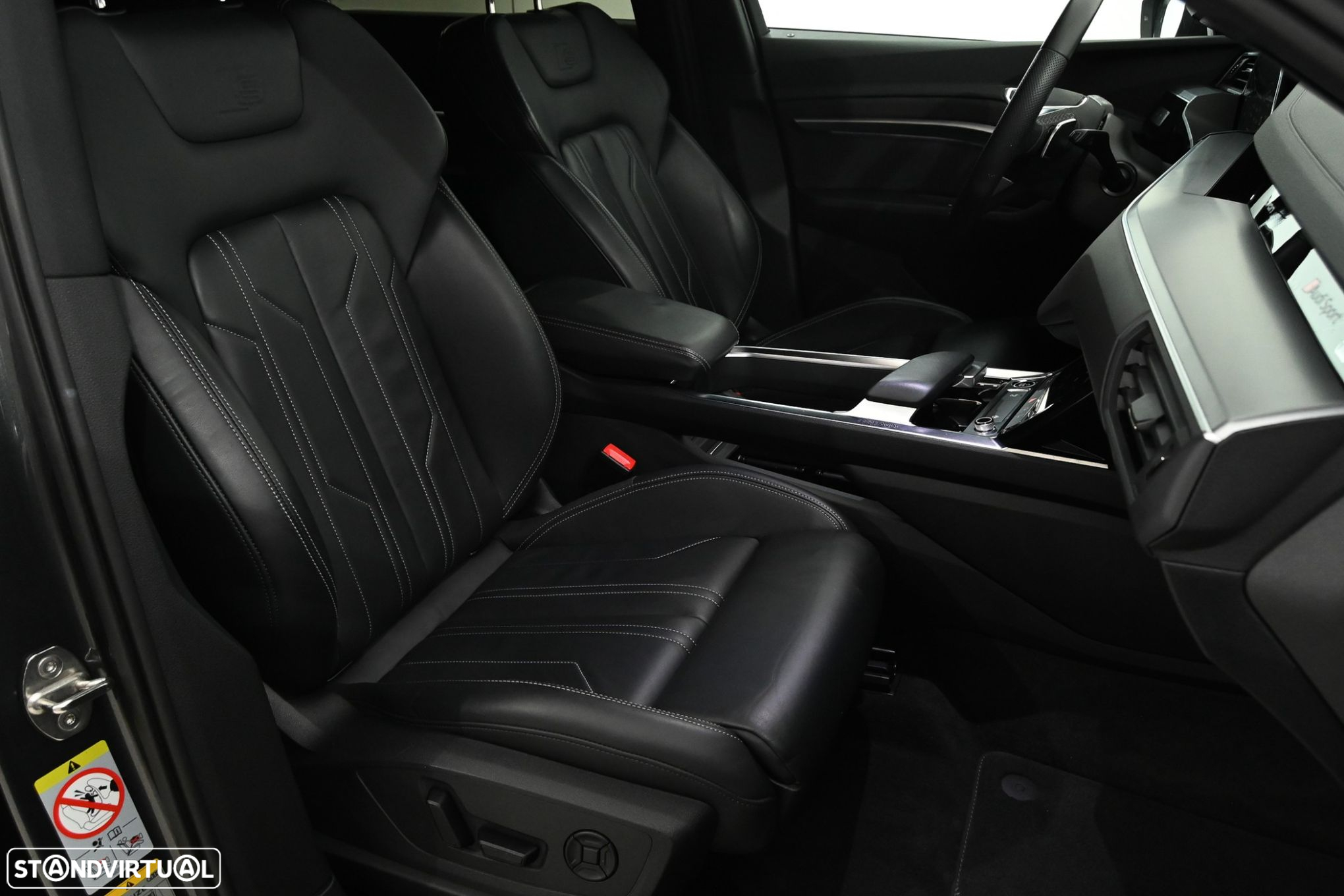 Audi e-tron 55 quattro S line - 4