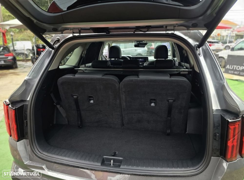 Kia Sorento 1.6 T-GDI HEV Concept - 5