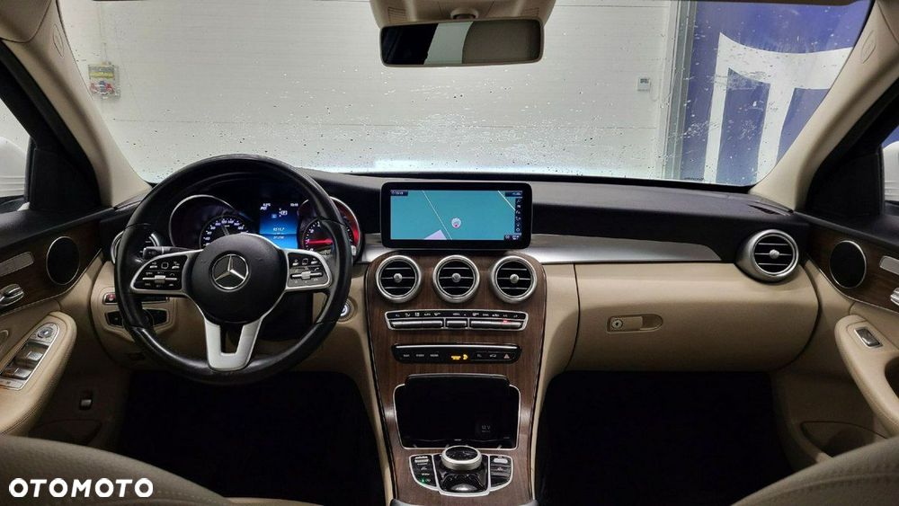 Mercedes-Benz Klasa C 200 4MATIC 9G-TRONIC - 18