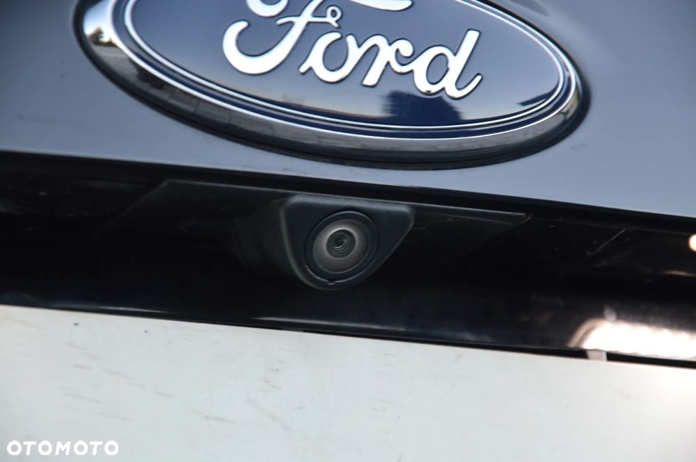 Ford Kuga - 33