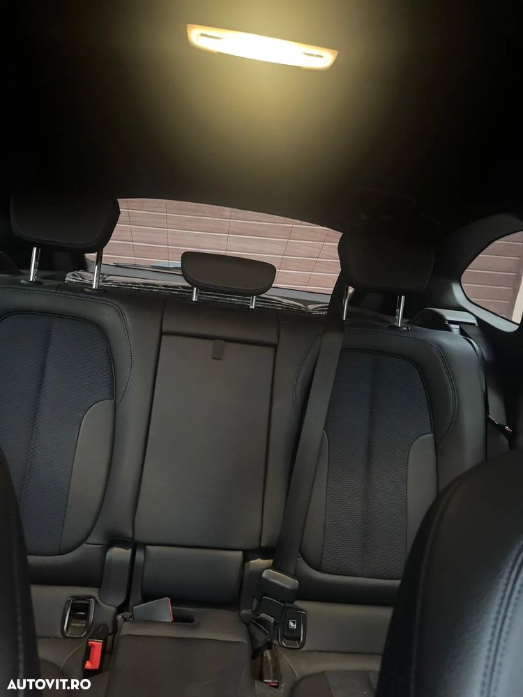 BMW X1 xDrive20i AT - 22