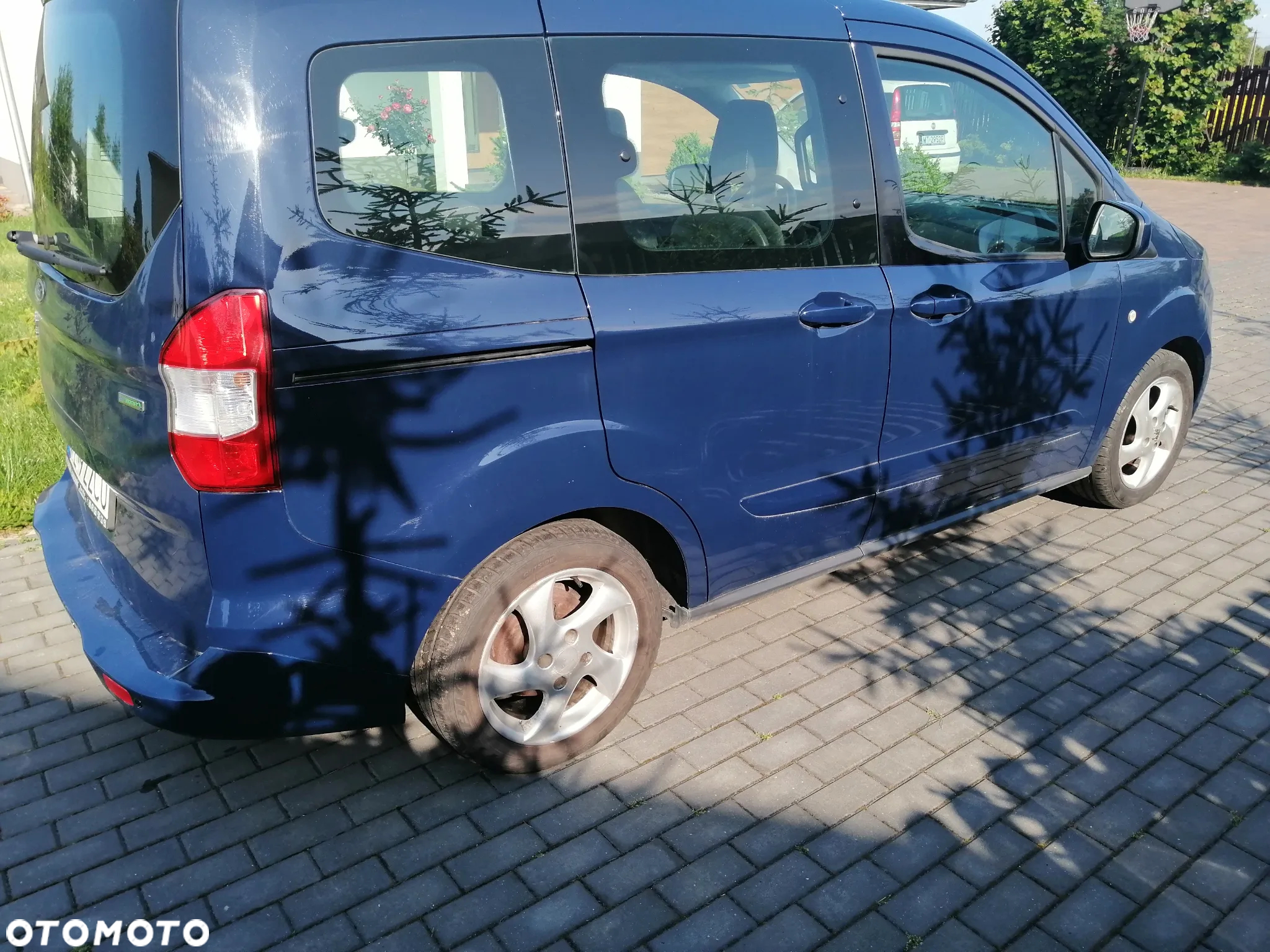 Ford Courier - 4