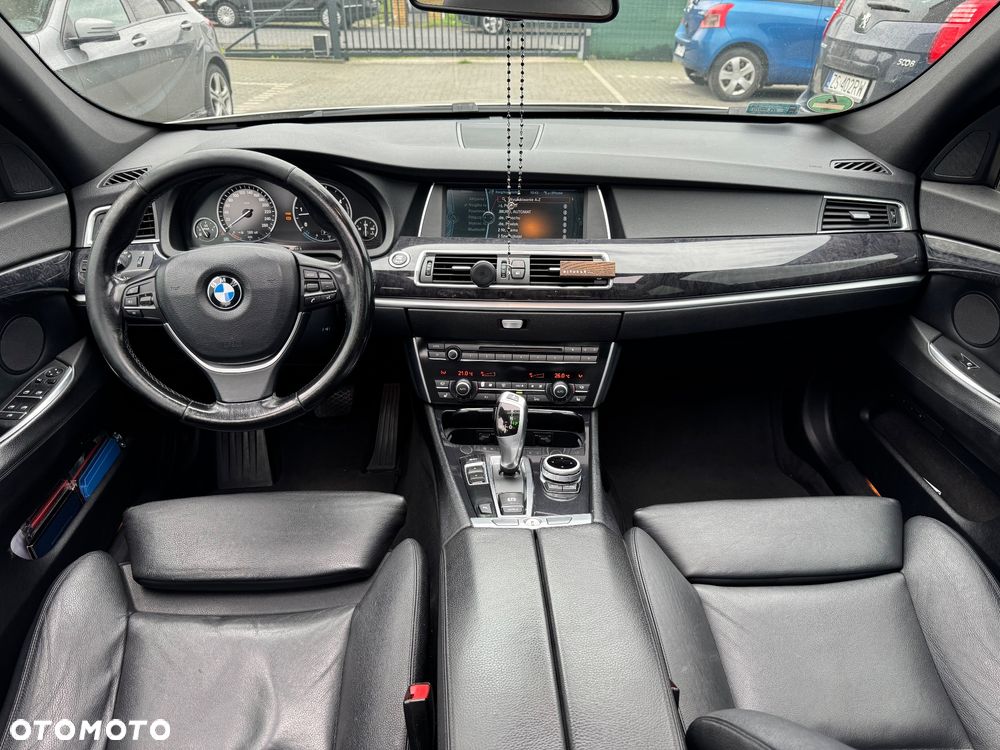 BMW 5GT 530d - 13