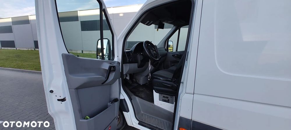 Mercedes-Benz SPRINTER 216 - 14
