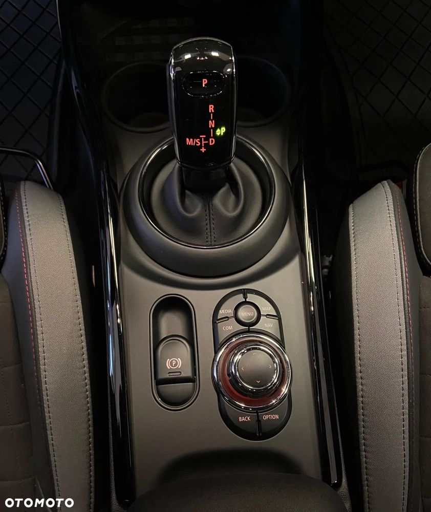 MINI John Cooper Works ALL4 sport - 21