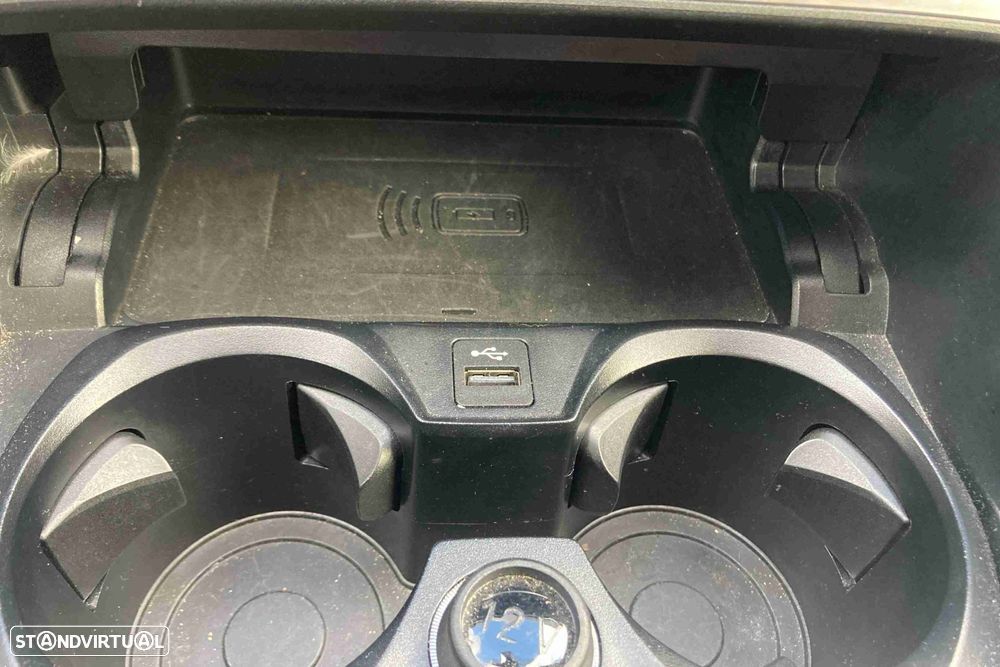 BMW i4 eDrive40 Desportiva M - 18