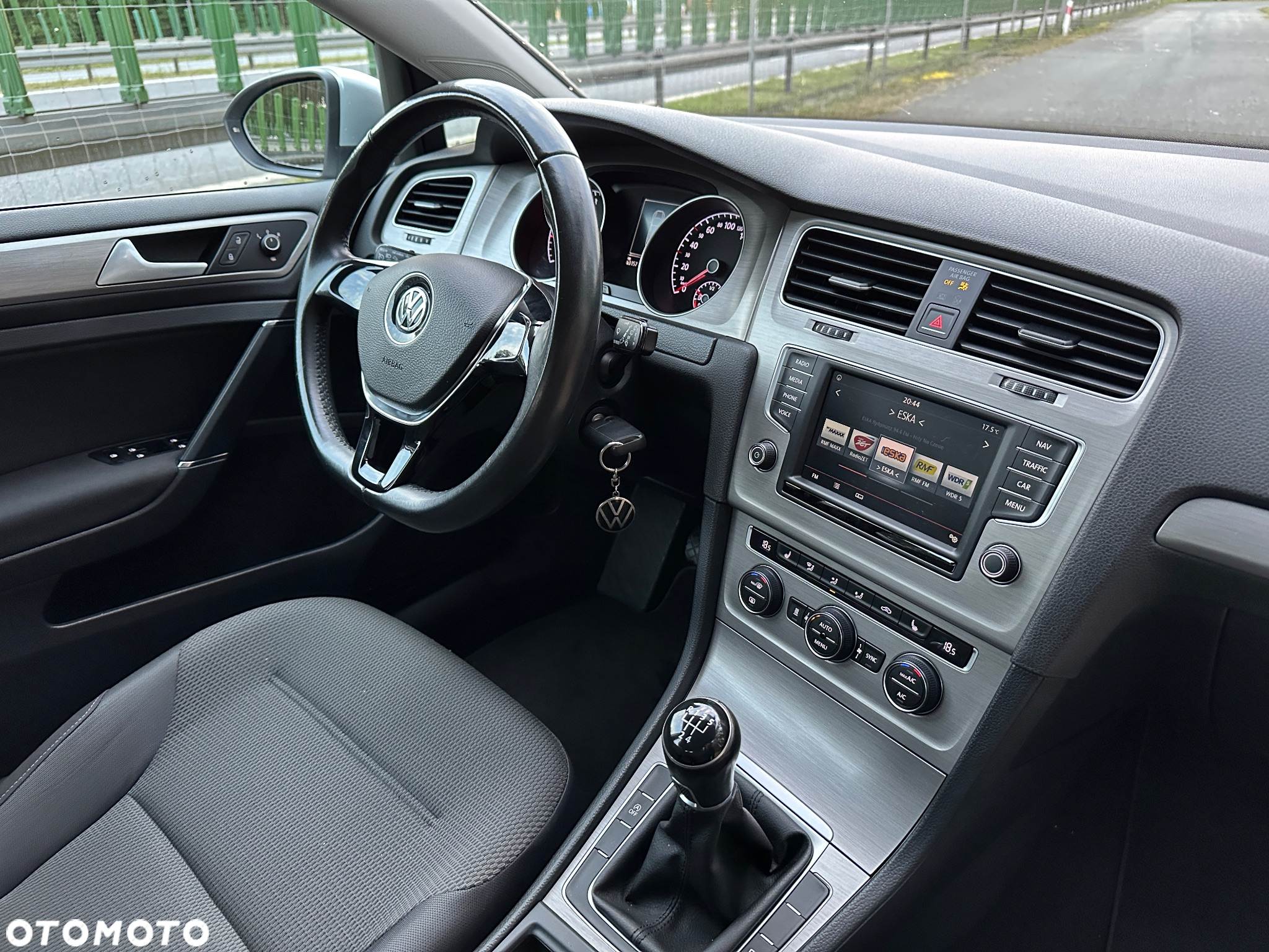 Volkswagen Golf - 5