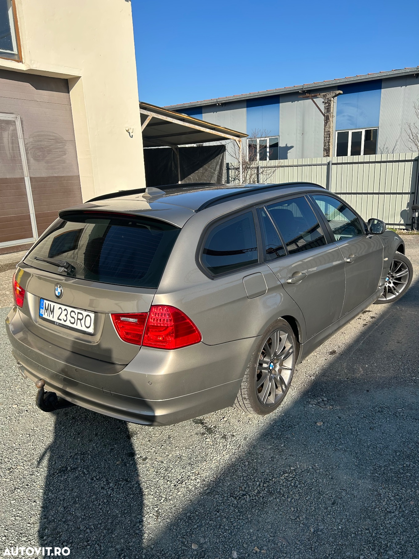 BMW Seria 3 318d DPF Touring Aut. - 7