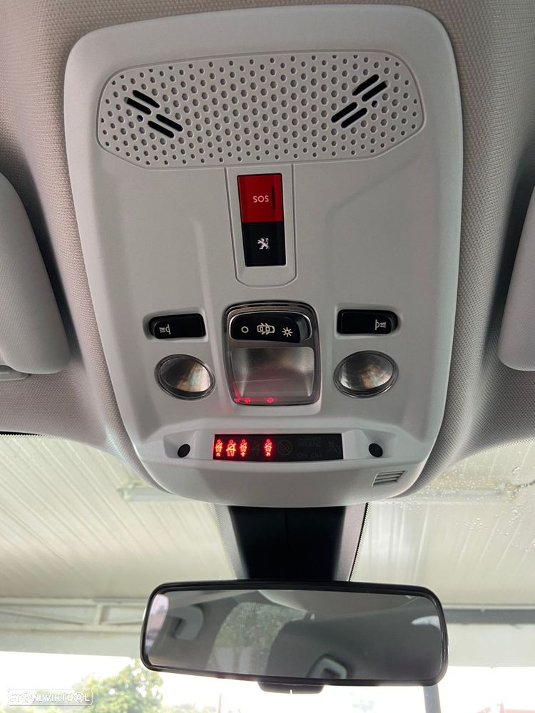 Peugeot 2008 PureTech 100 Active - 22