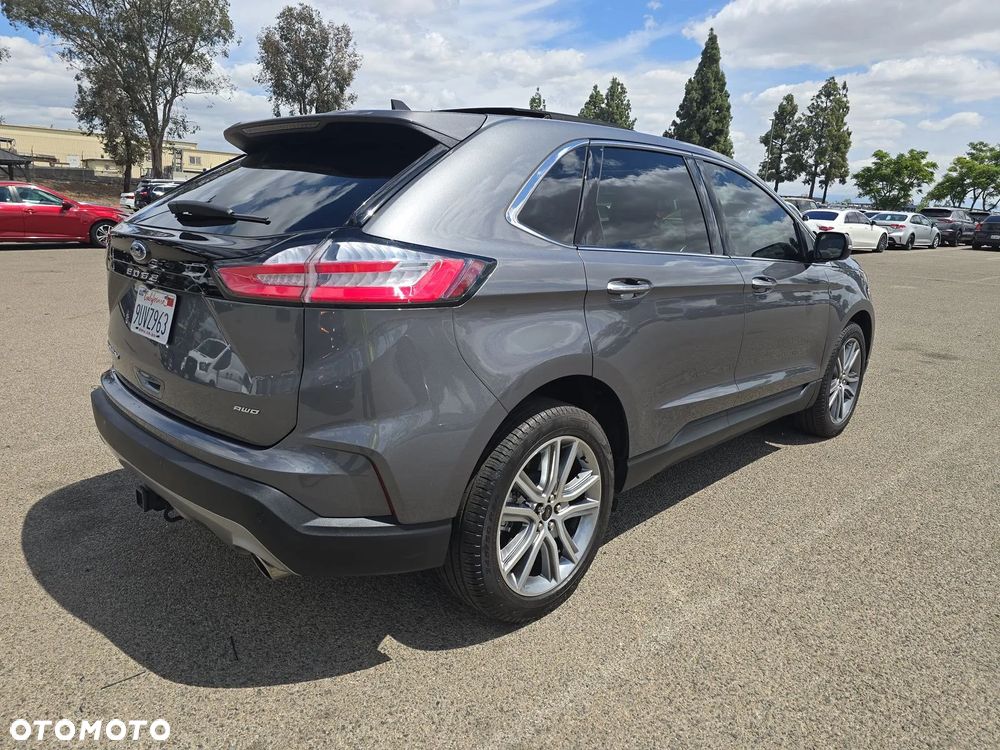 Ford Edge - 4
