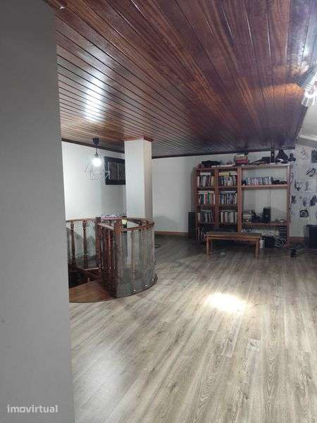 Apartamento T2/3 Duplex - Grande imagem: 5/11