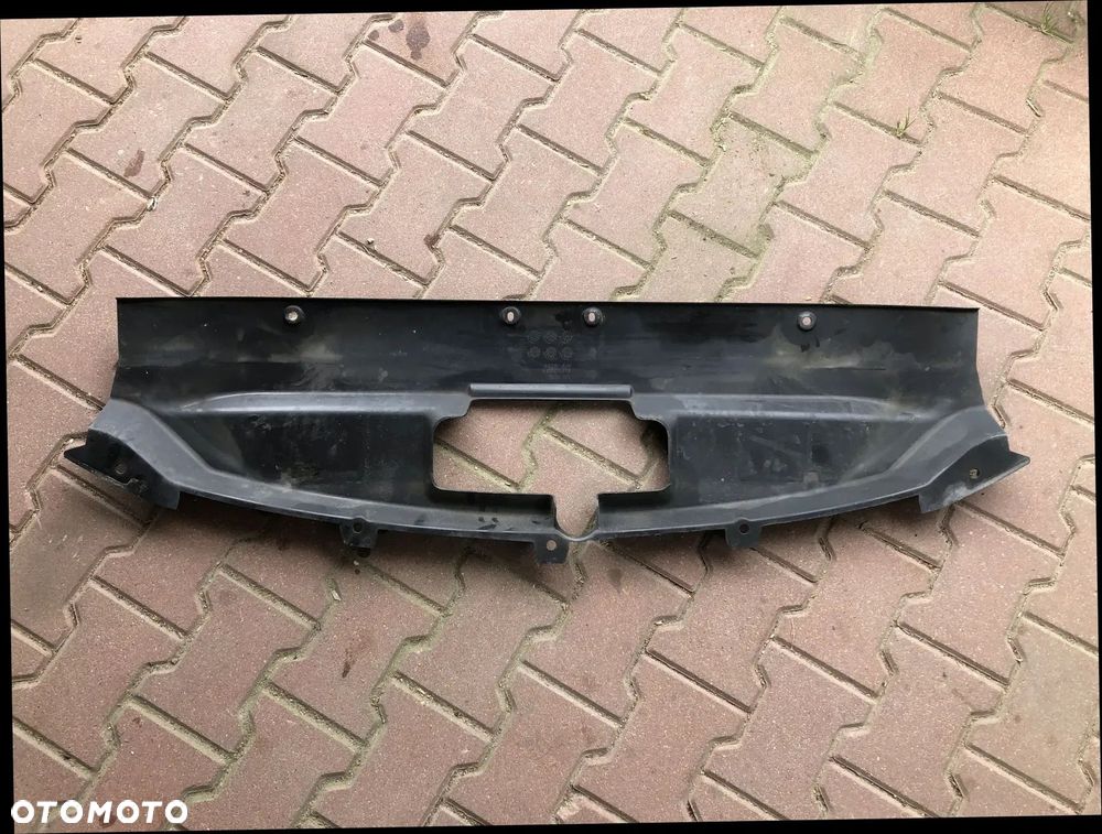 CADILLAC ESCALADE III 6,2 V8 2006-2014 OSŁONA PASA PRZEDNIEGO - 2