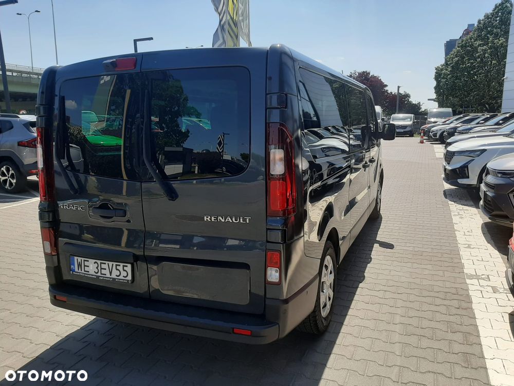 Renault Trafic 2.0 dCi EDC - 3