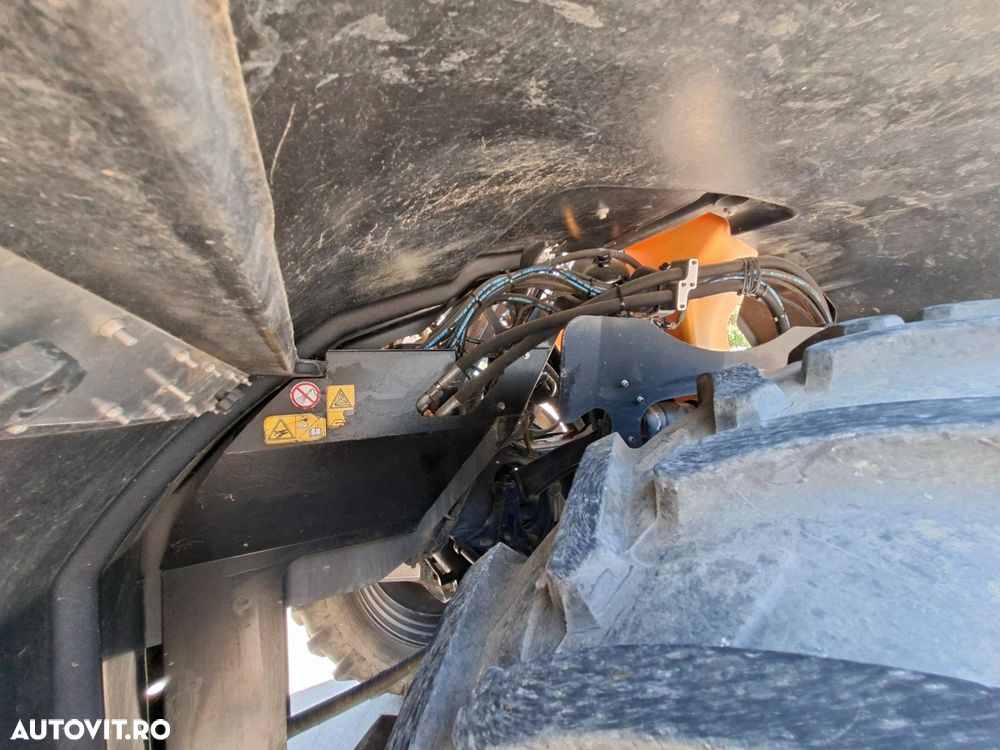 Challenger ROGATOR 635 SPRAYER - 18