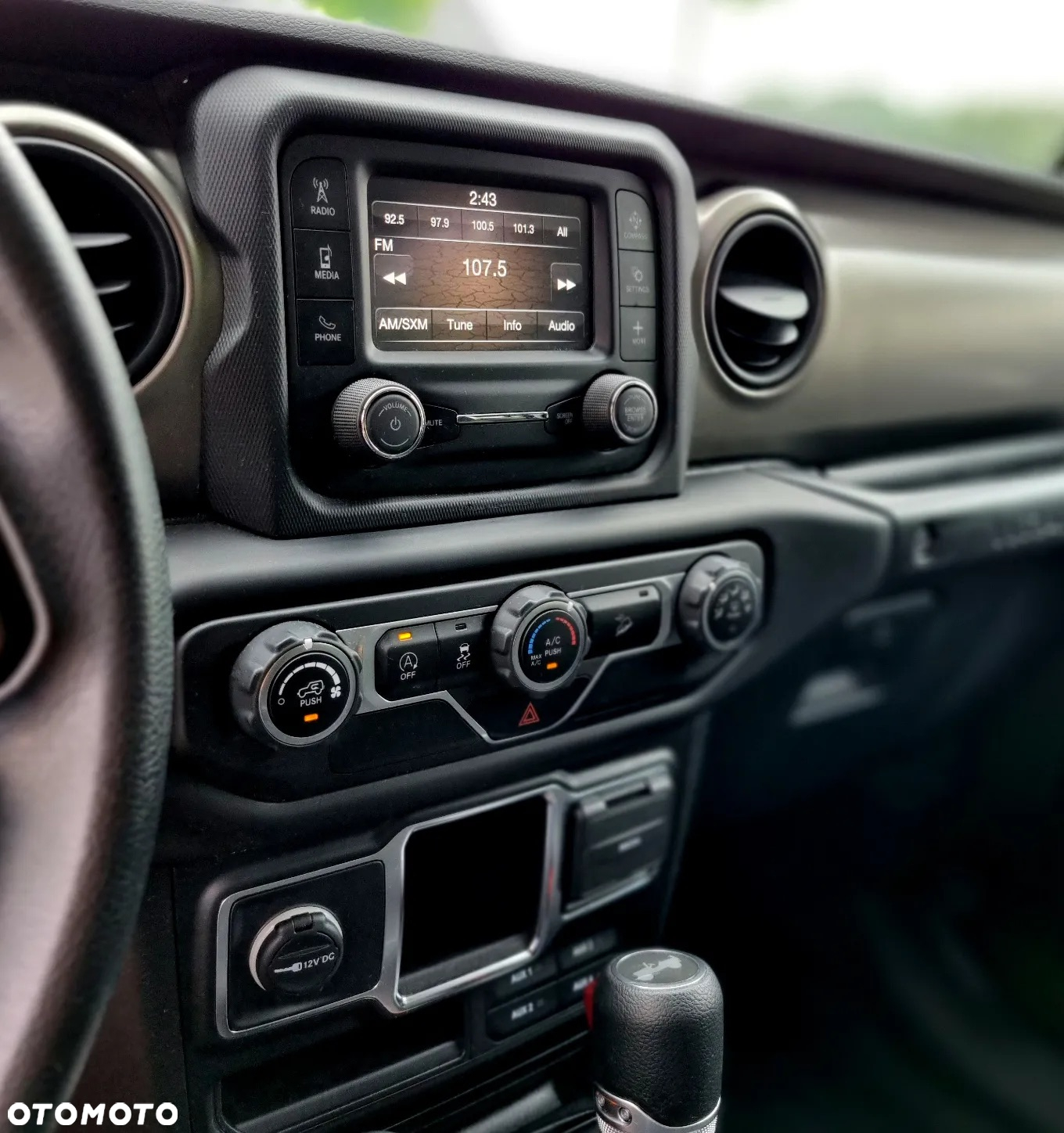 Jeep Wrangler - 30