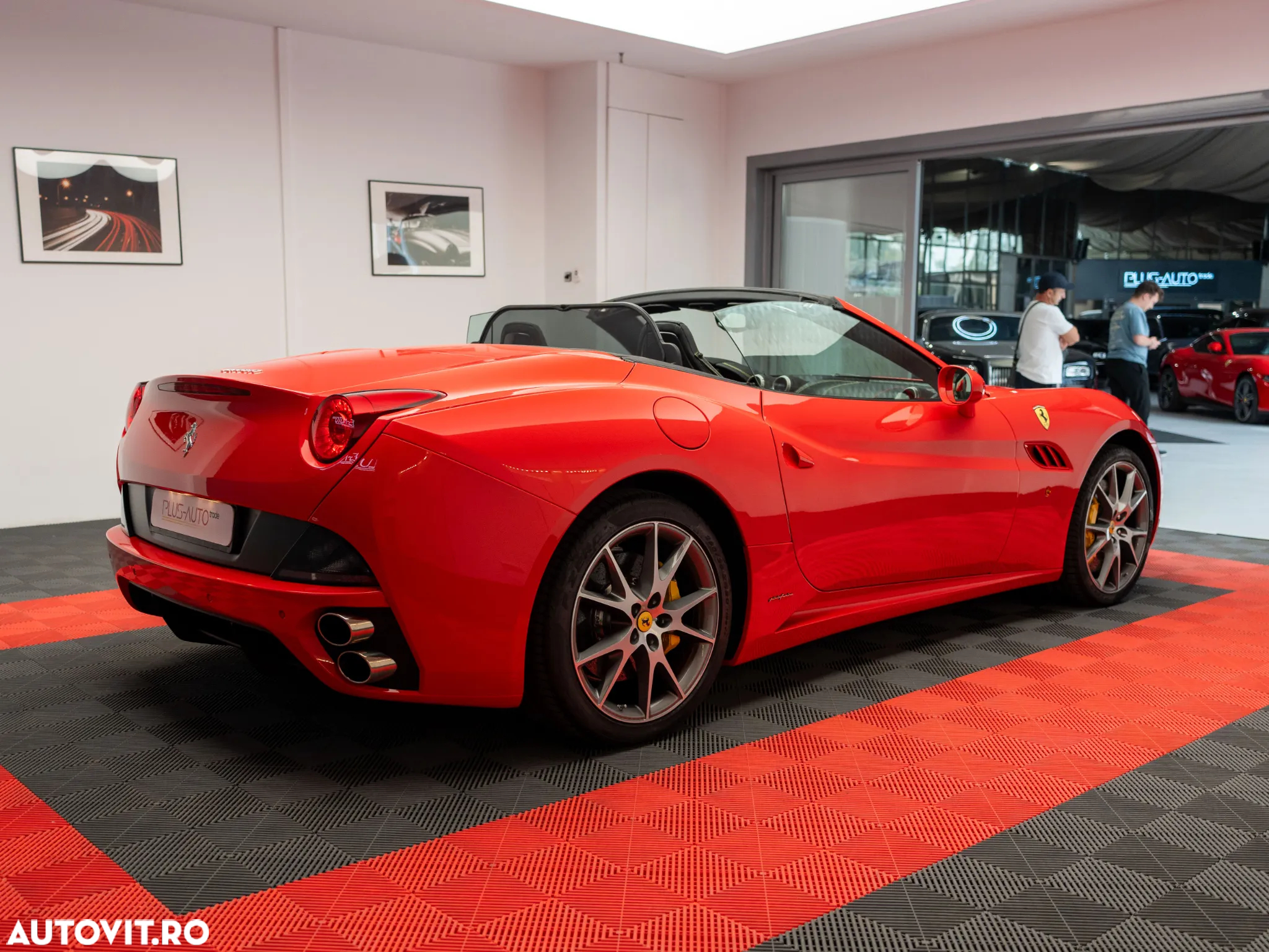 Ferrari California - 8