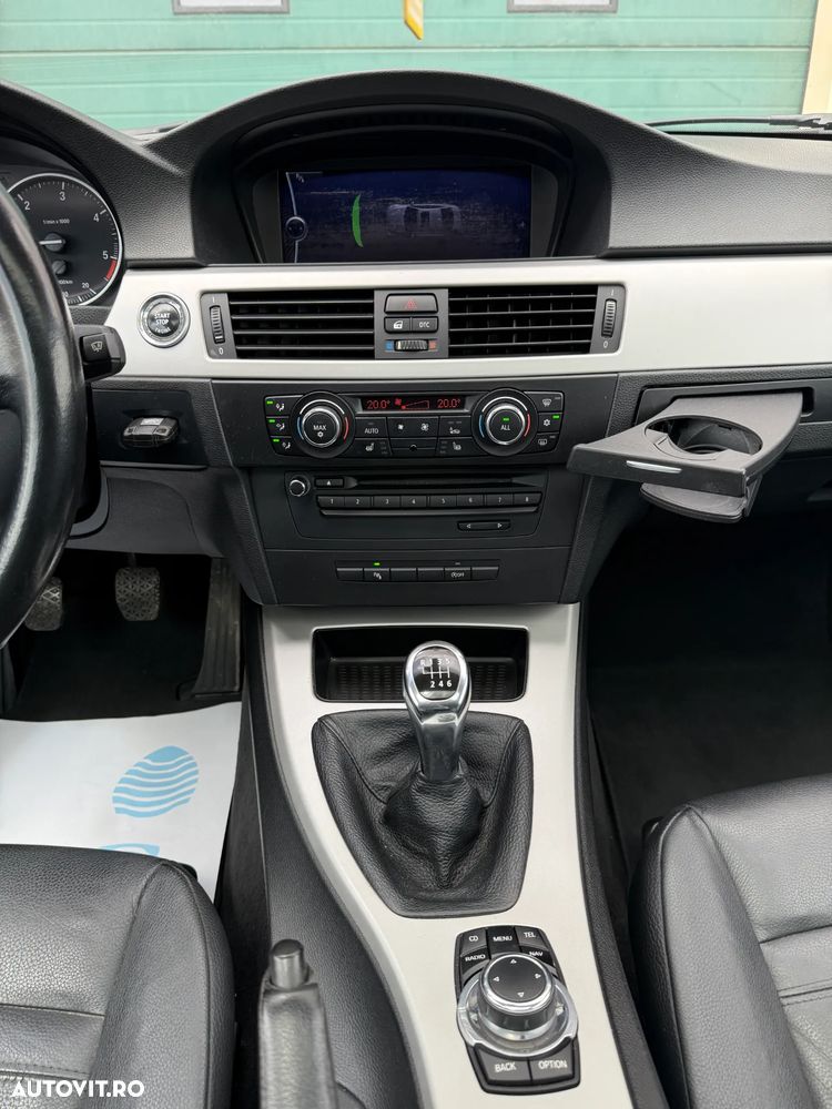 BMW Seria 3 320d Edition Exclusive - 13