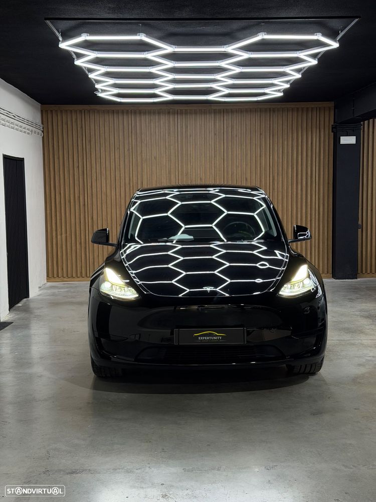 Tesla Model Y Standard - 2