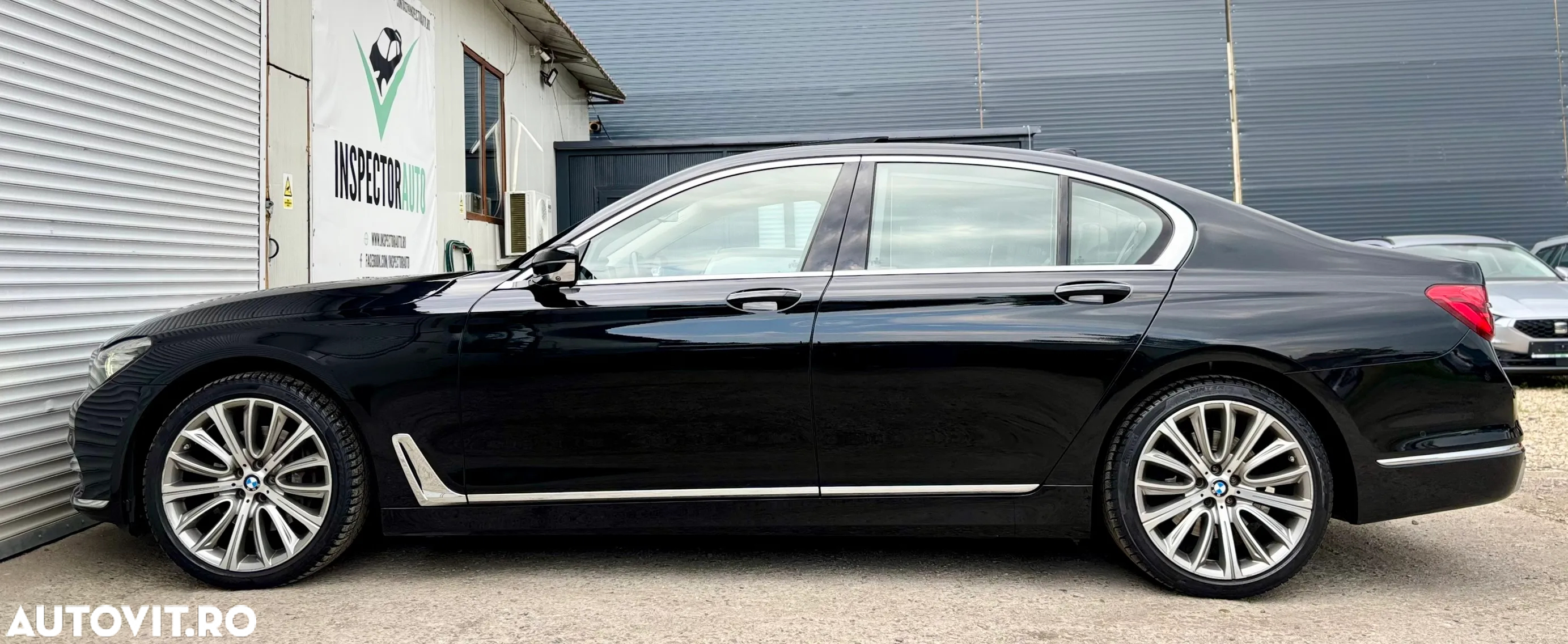 BMW Seria 7 730d xDrive - 17