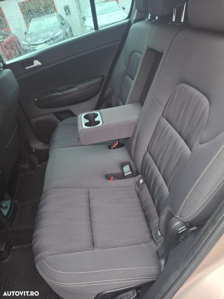 Kia Sportage 1.6 GDI 6MT 4x2 Classic - 10