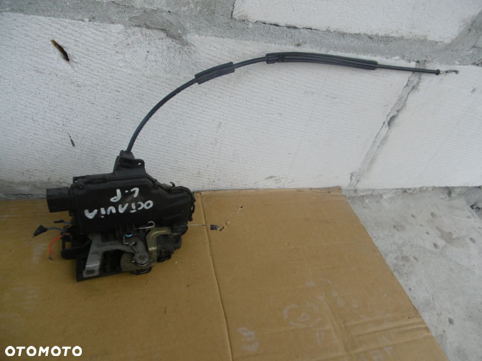 Zamek drzwi skoda octavia I europa - 1