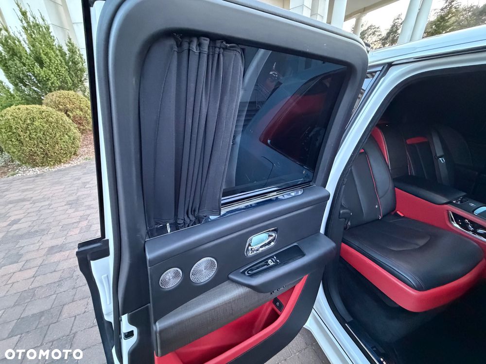 Rolls-Royce Cullinan - 30
