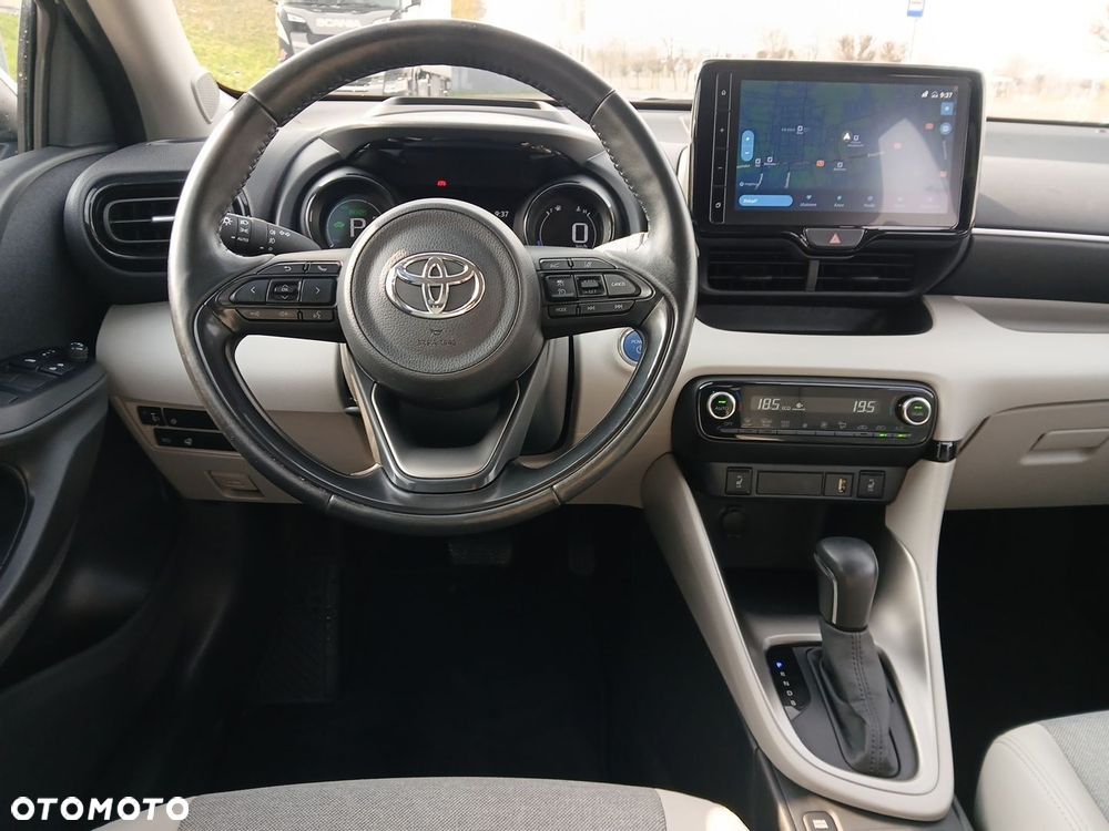 Toyota Yaris - 25