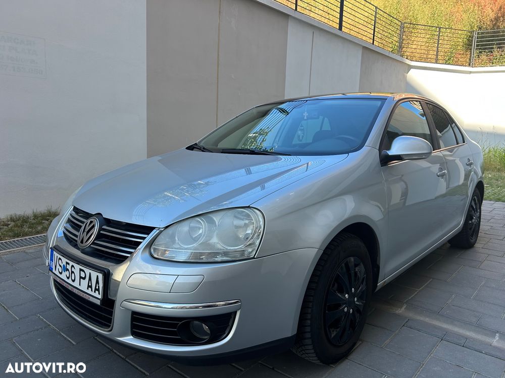 Volkswagen Jetta 1.6 Trendline - 5