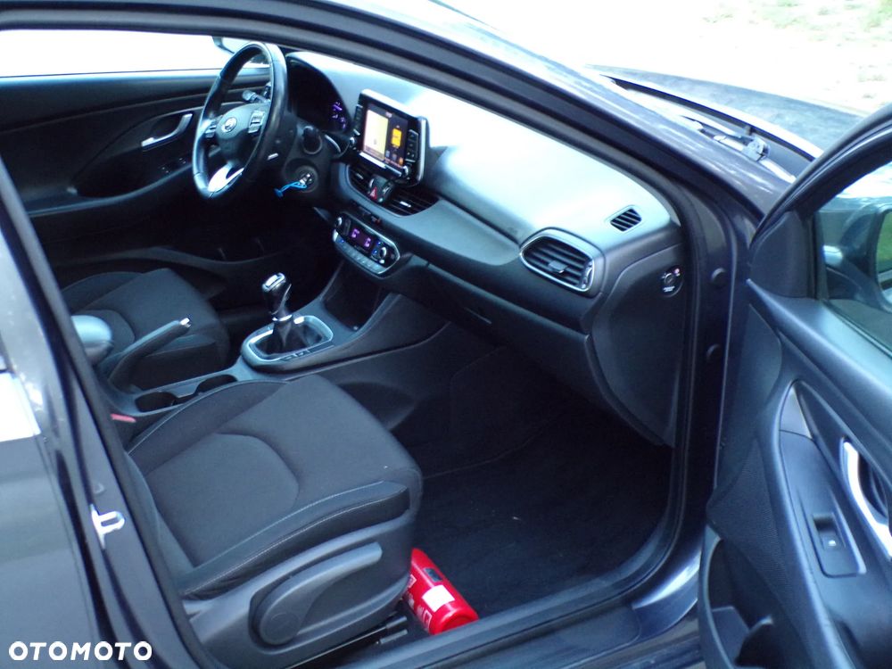 Hyundai i30 1.6 CRDI Intro Edition - 25