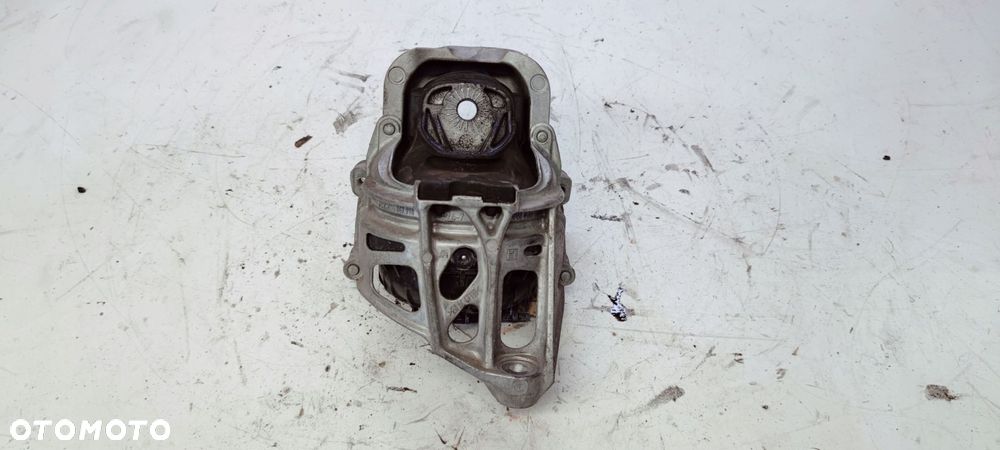 ŁOŻE PODUSZKA SILNIKA LEWA AUDI A6 Q7 4M0199371B - 1