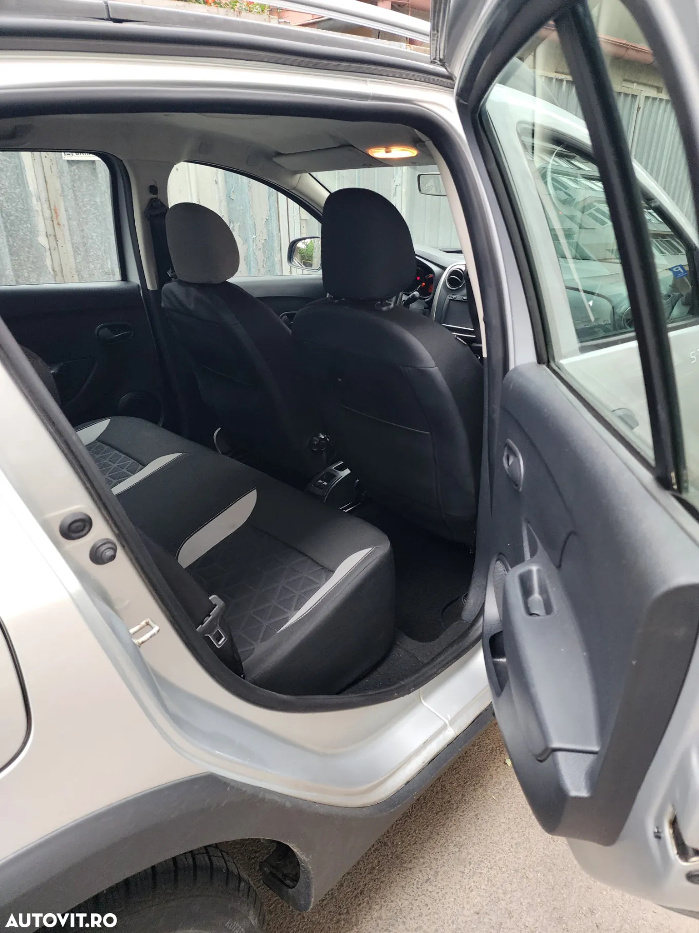 Dacia Sandero - 6