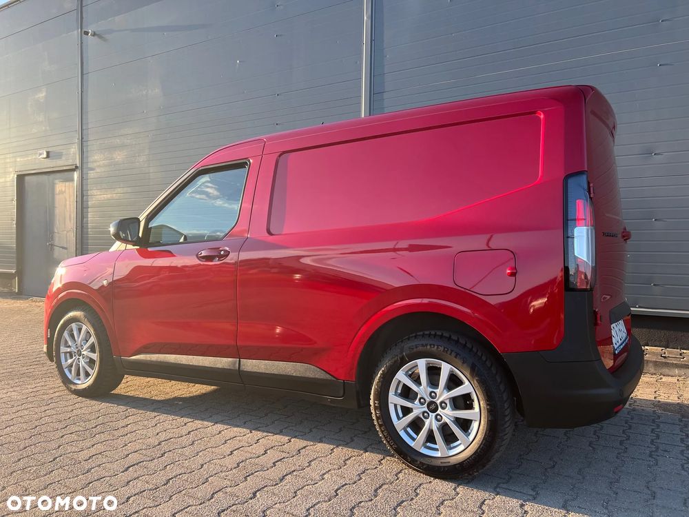 Ford Transit Courier - 2