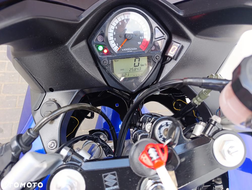 Suzuki SV - 16