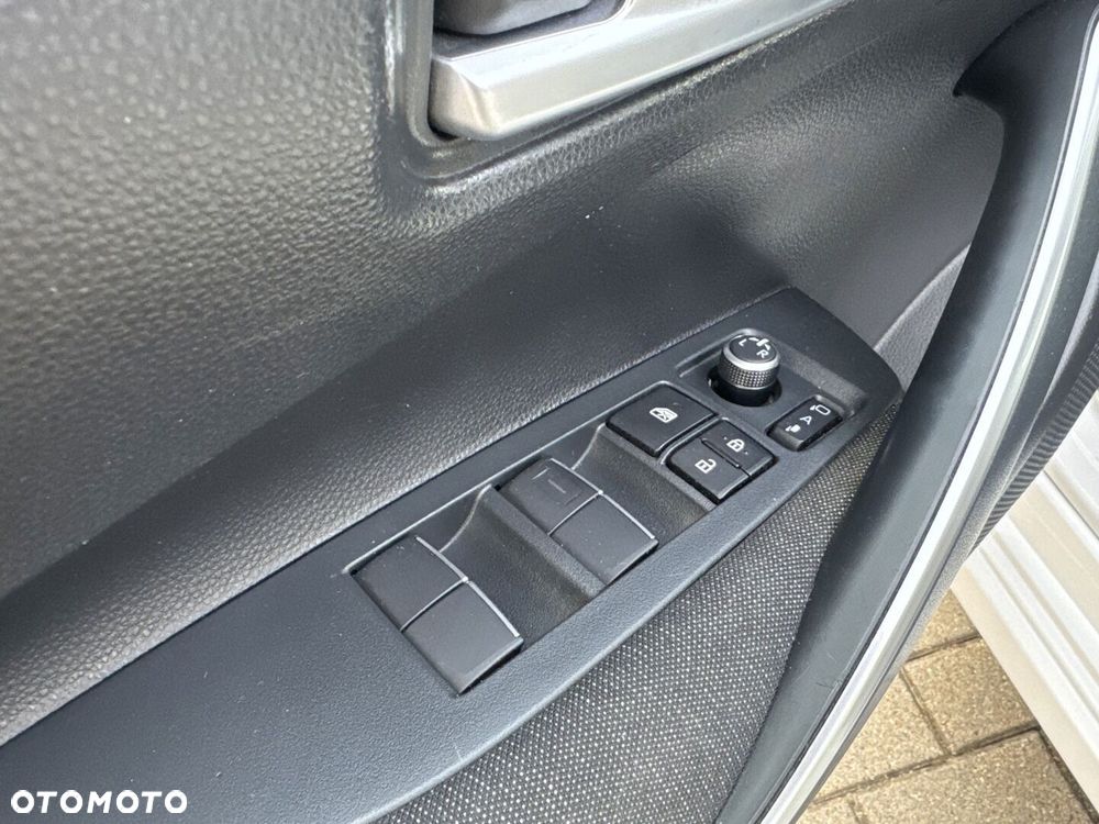Toyota Corolla 1.8 Hybrid Comfort - 19