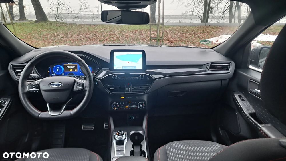 Ford Kuga 1.5 EcoBlue ST-LINE - 12