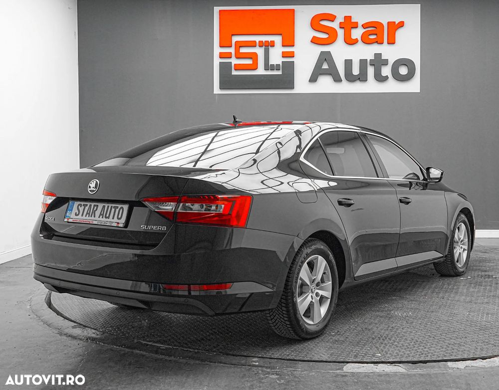 Skoda Superb 2.0 TDI DSG Ambition - 7
