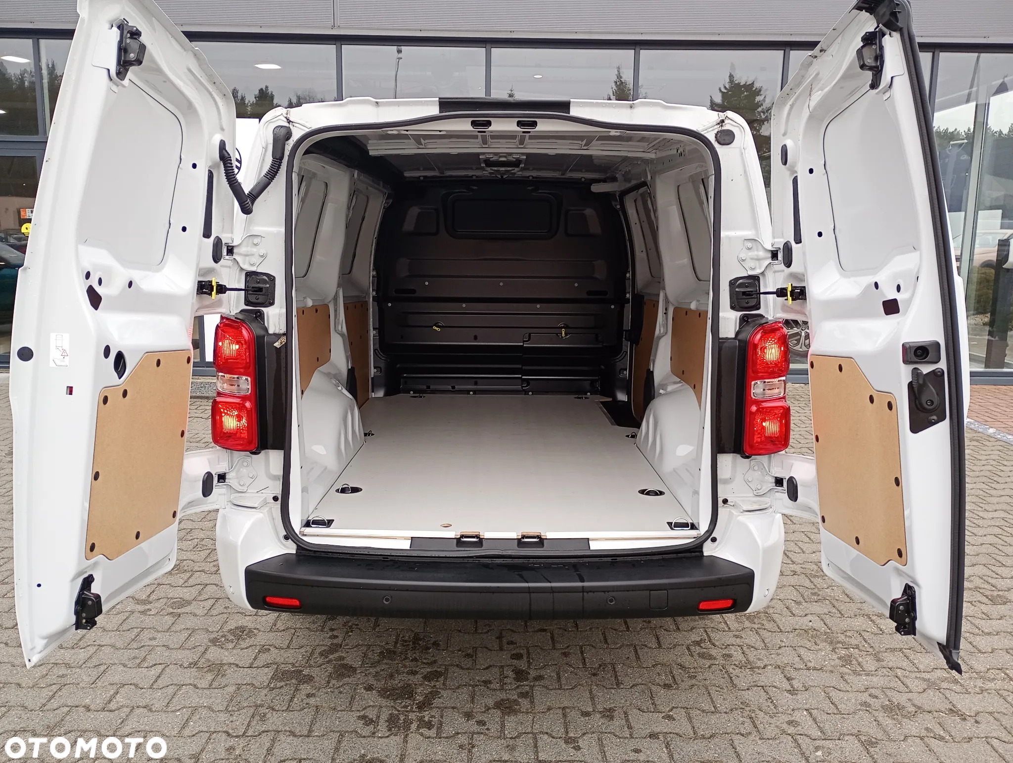Opel Vivaro - 9