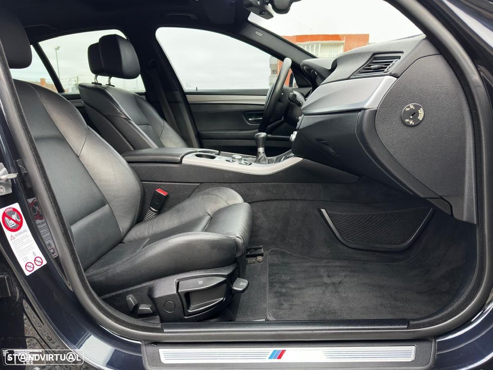 BMW 520 d Pack M - 21