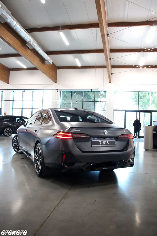 BMW Seria 5 520d xDrive mHEV - 3