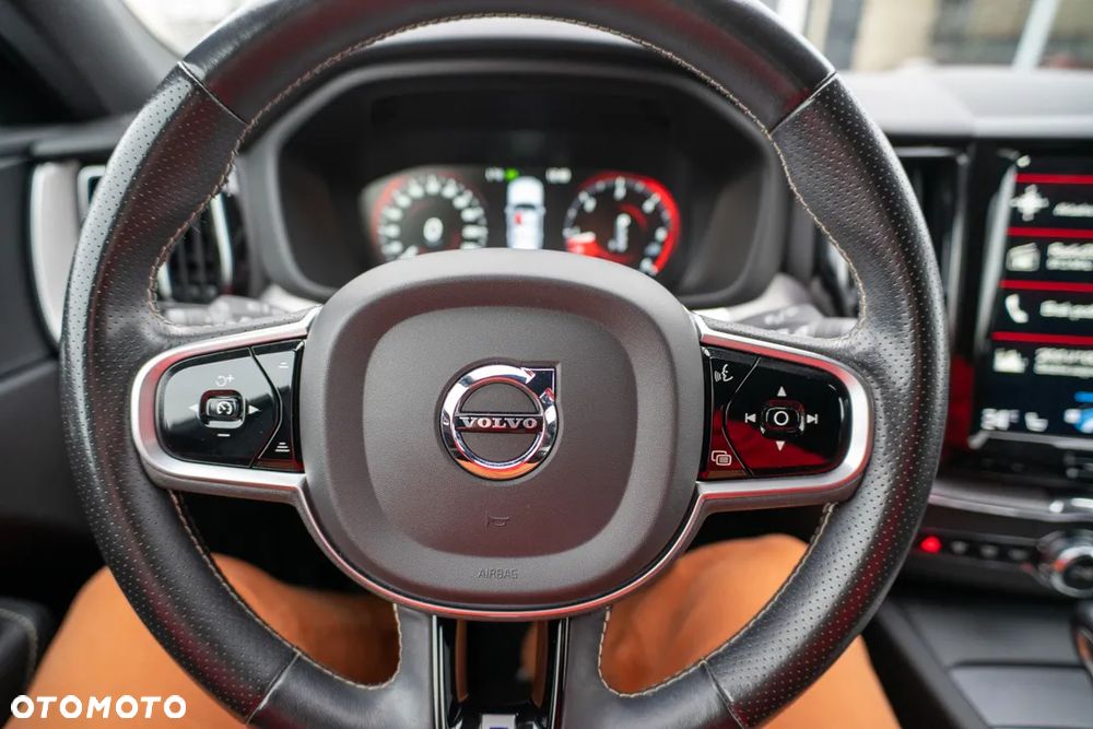 Volvo XC 60 D4 Geartronic RDesign - 33