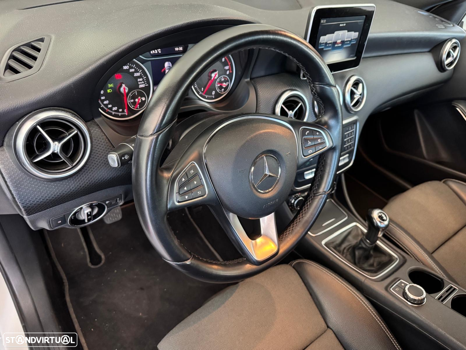 Mercedes-Benz A 180 d Urban - 14