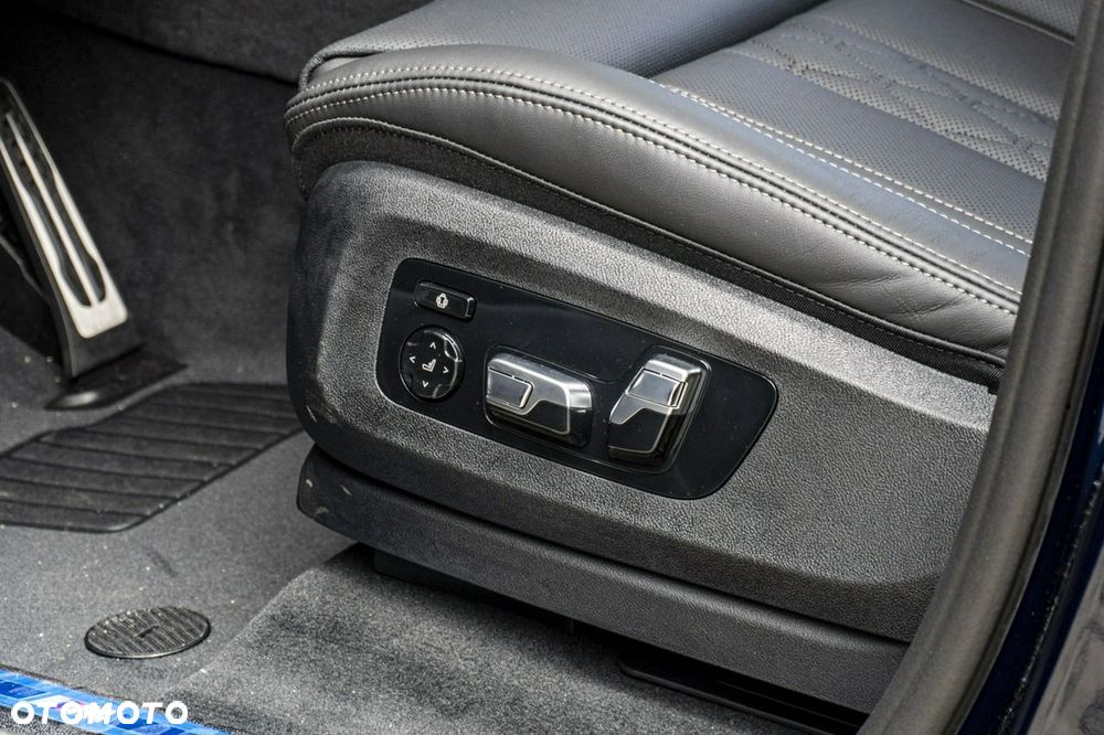 BMW X7 - 15