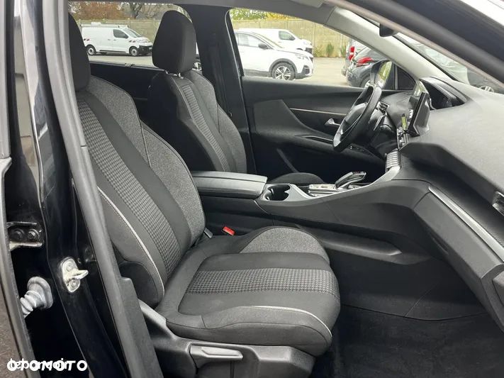 Peugeot 5008 - 16