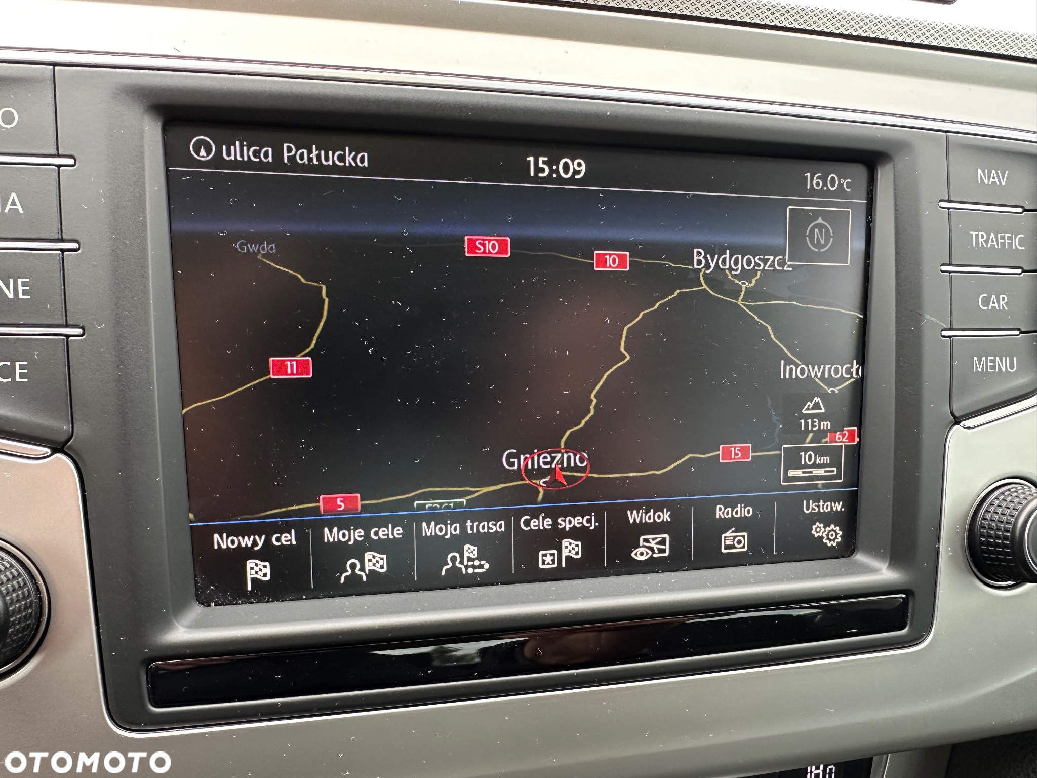 Volkswagen Passat 1.6 TDI BMT Comfortline - 15
