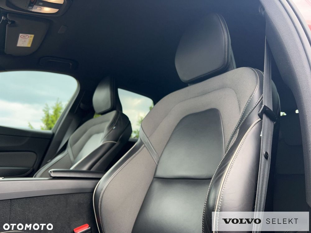 Volvo XC 60 B4 D AWD R-Design - 14