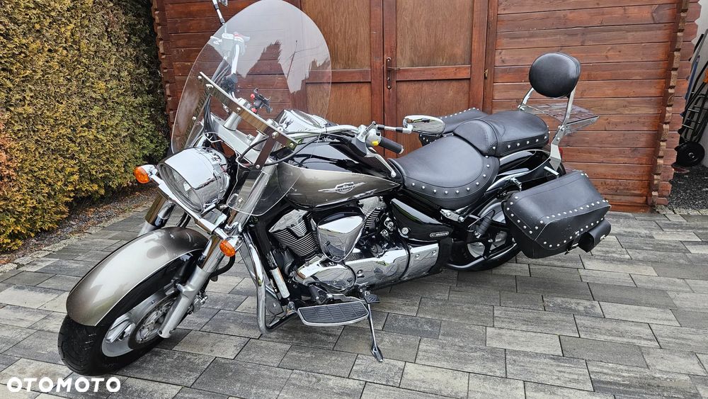 Suzuki Intruder - 13