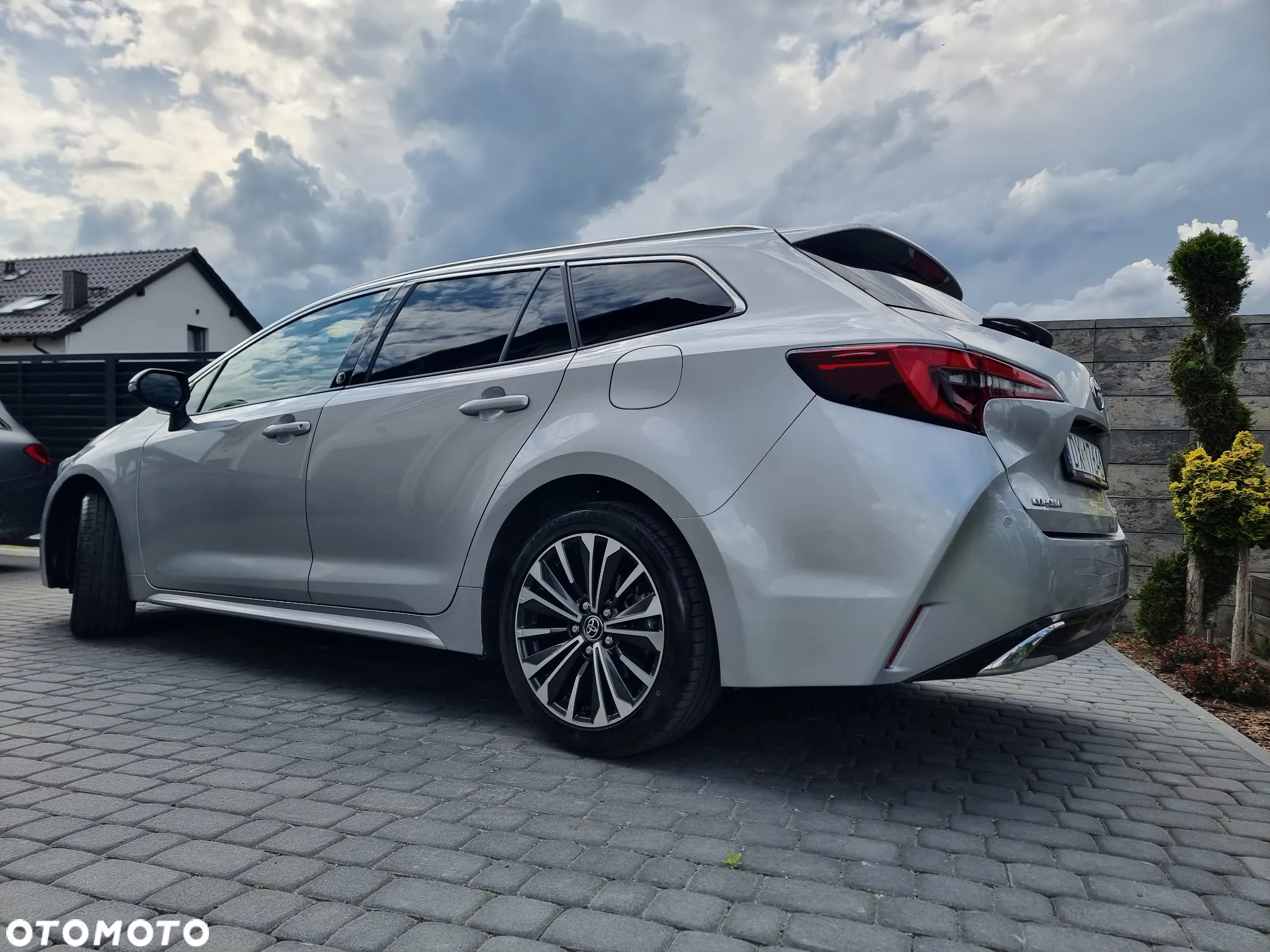 Toyota Corolla 1.8 Hybrid Touring Sports Team Deutschland - 9